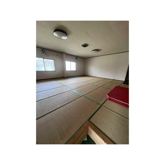 倉庫内