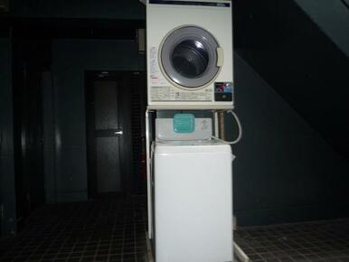 コインランドリー