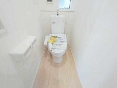 ※１階のトイレは温水シャワー便座です。（施工例）