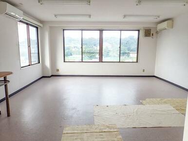 事務所17帖。エアコン2台付の快適仕事空間※以前募集時撮影