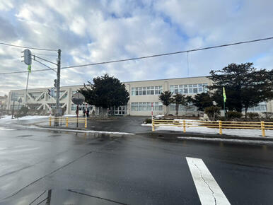 千歳市立日の出小学校