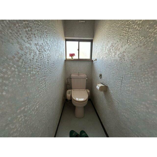 居住スペースのトイレです