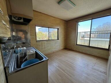 居住スペースのキッチンです