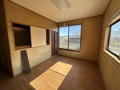 明るい洋室です