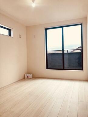 リビングと洋室の使い分けで生活にメリハリを（1号棟）