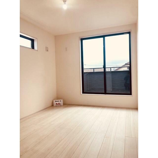 リビングと洋室の使い分けで生活にメリハリを（1号棟）