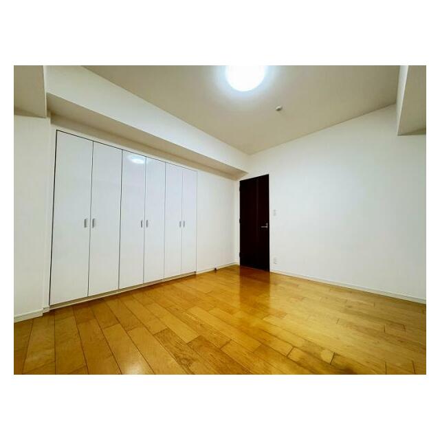 「南西側洋室」