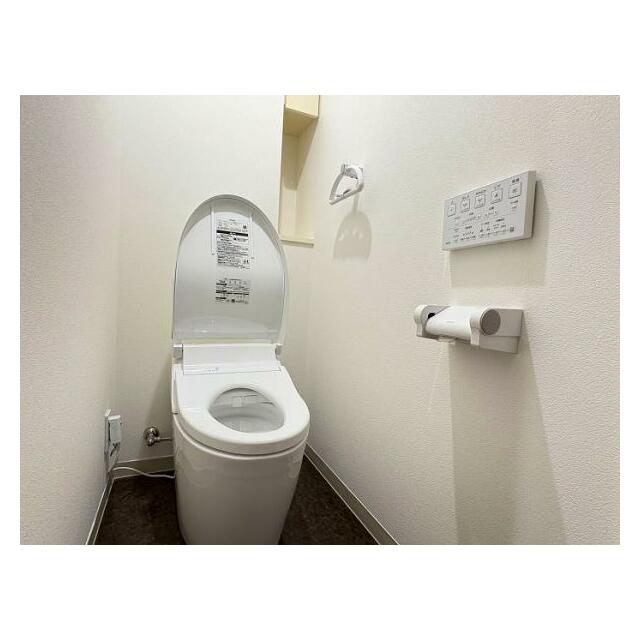 「トイレ」新品交換済