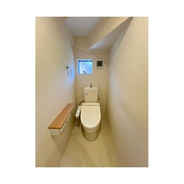 トイレ　クリーニング済み