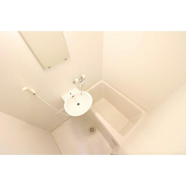 浴室乾燥機で雨や雪の日でもらくらくお洗濯！