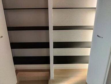 案外増えてしまう靴も収納があるので安心