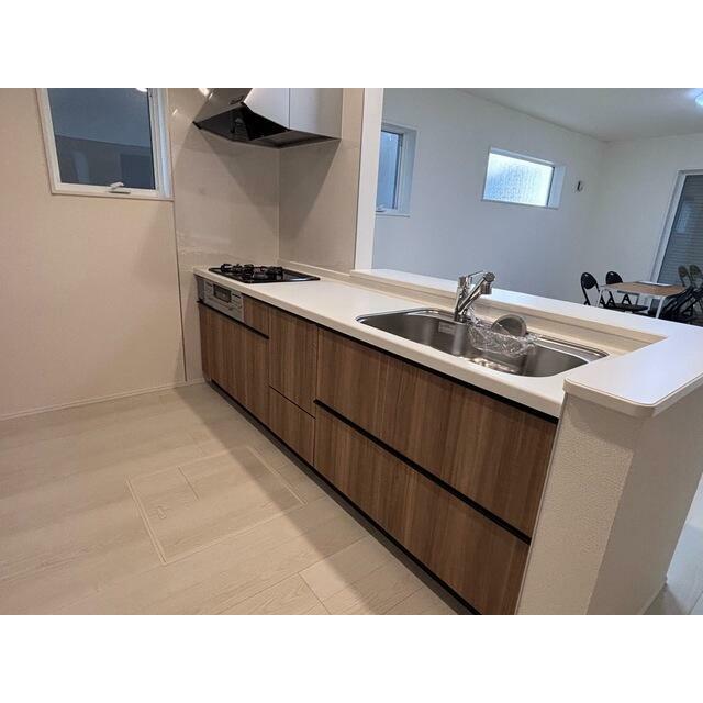 コンロ数が増えると手の込んだ料理に思わずチャレンジしてみたくなる！？（1号棟）