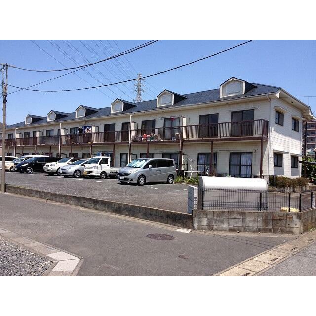 敷地内が広く日当り良好。