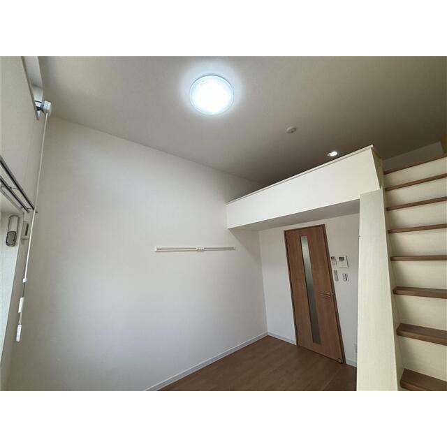 建築中のため類似物件の参考写真です