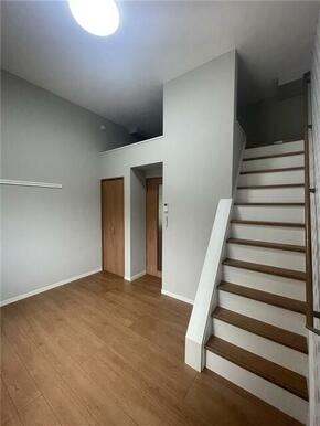 建築中のため類似物件の参考写真です