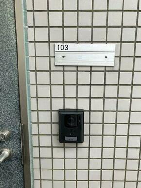 アクセントクロスのデザインが異なる場合があります。