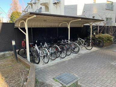 駐輪場　原付＆自転車のみ駐輪可能