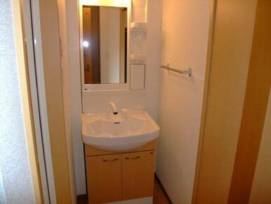 洗髪洗面化粧台