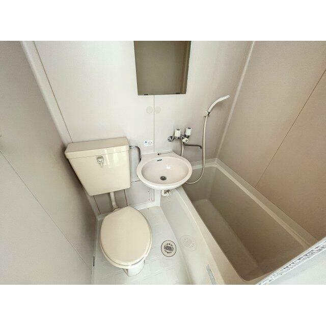 同物件、別のお部屋の写真です。