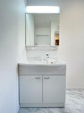 水が流れやすく汚れがたまりにくい設計でお手入れもらくらくです！