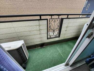 実際のお部屋と異なる場合がございます。