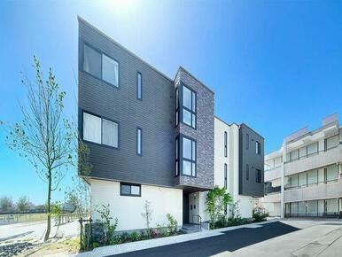 ＺＥＨを採用しております。経済性・快適・健康性、レジリエンスに優れた住宅です。