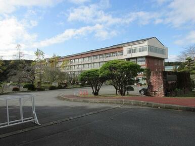 烏山中学校