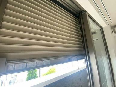 シャッター雨戸