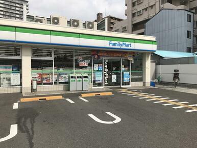 ファミリーマート神戸湊町店