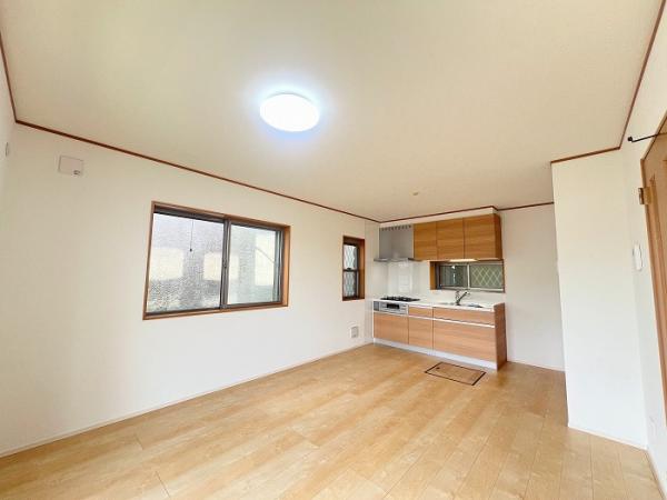 市川市 国分７丁目 (北国分駅) 2階建 2LDK