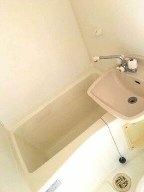 毎日の疲れを癒すバスルーム