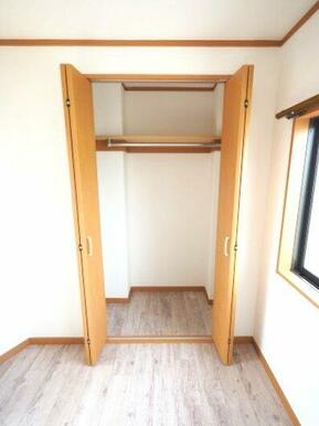 丈の長い服もかけられるクローゼット