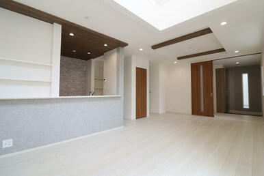 (2)号棟 LDK（18.0帖）