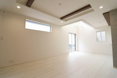 (2)号棟 LDK（18.0帖）
