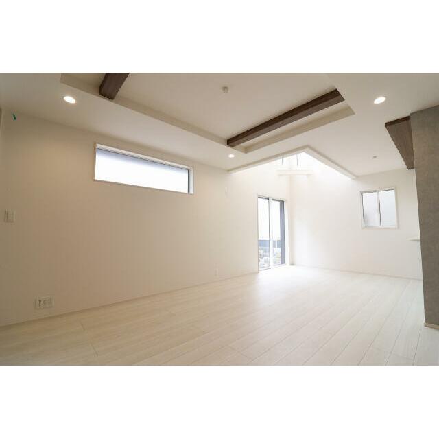 (2)号棟 LDK（18.0帖）