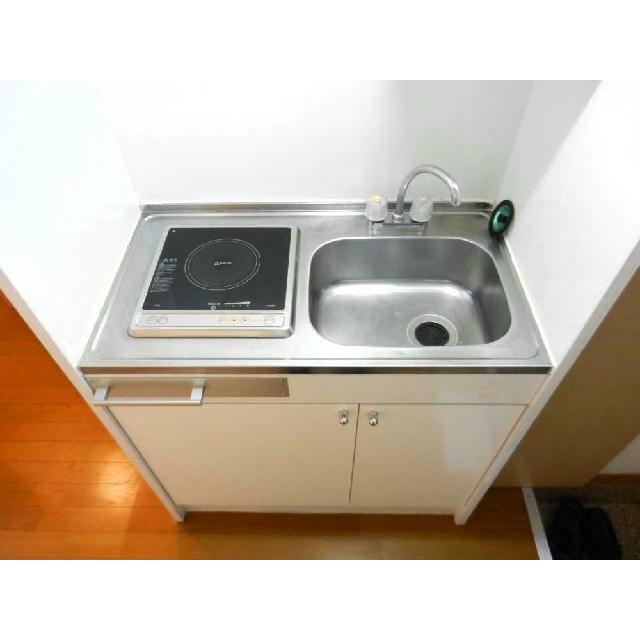 一人暮らしにピッタリの機能的なシンク