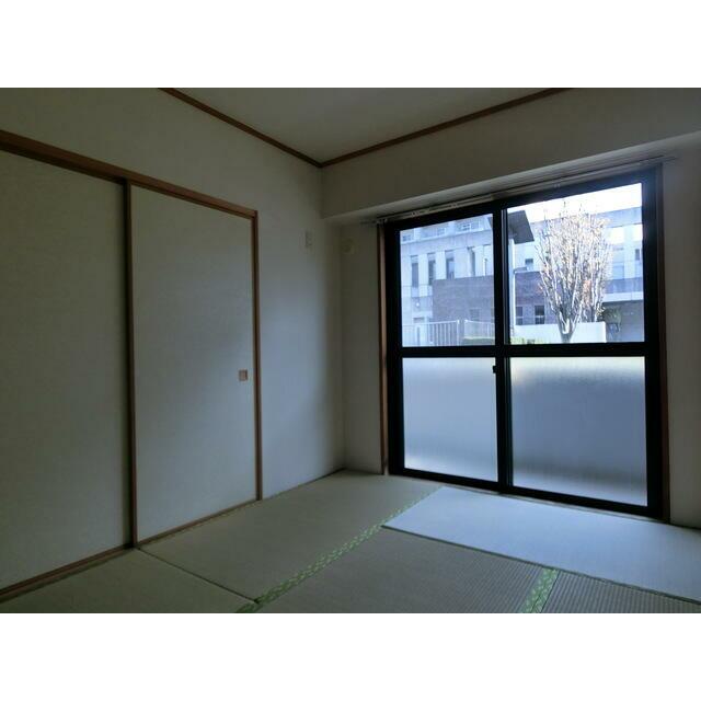 (参考)同一建物内の他の部屋の写真となります。