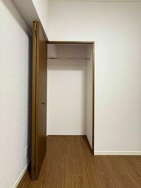洋室約４．２帖　角度