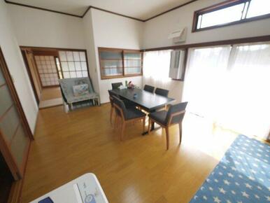 内装リフォーム済み令和2年10月システムキッチン 敷地約232坪 ５LDK平家+車庫