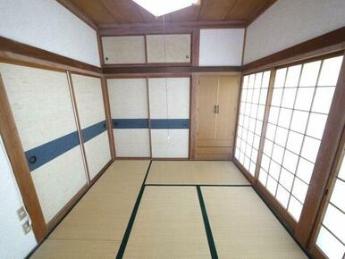 内装リフォーム済み令和2年10月システムキッチン 敷地約232坪 ５LDK平家+車庫