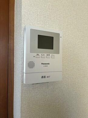 インターフォンモニター