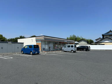 セブンイレブン坂戸浅羽野店