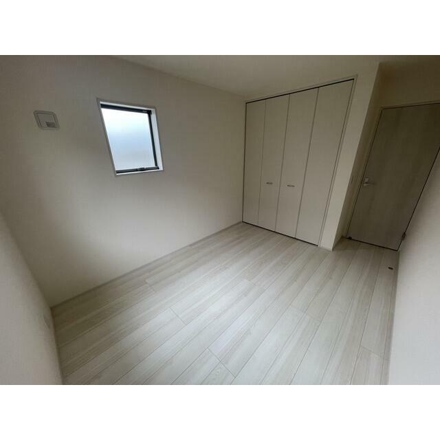 リビングとは別に静かな時間を楽しめる部屋（1号棟）