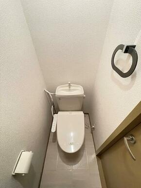 もちろんウォシュレット付きです