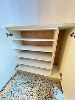 玄関にはシューズボックス（上段もあります）