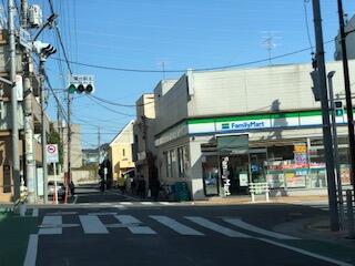 ファミリーマート三鷹台駅北店