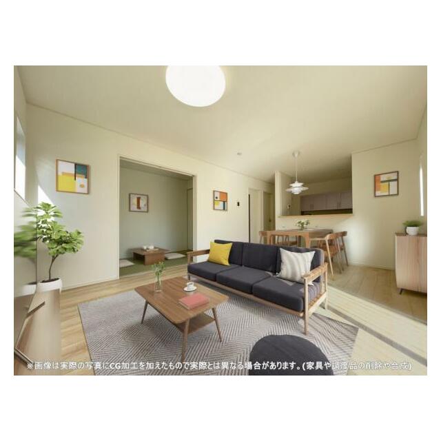 開放感のあるゆとりあるリビング。採光にもこだわった居心地の良い空間です♪