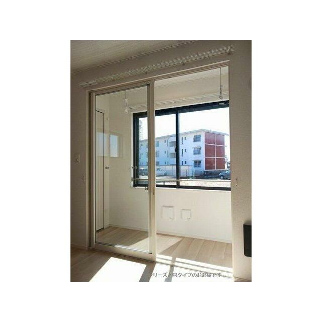 明るい色調の室内です