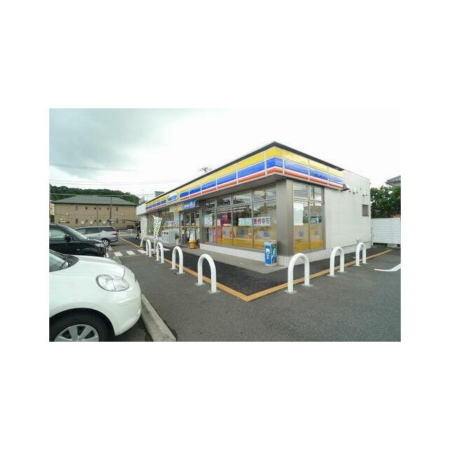 ミニストップ木更津請西３丁目店まで徒歩５分（３８０ｍ）
