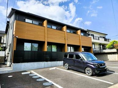 車をお持ちの方に嬉しい駐車場付きの物件です